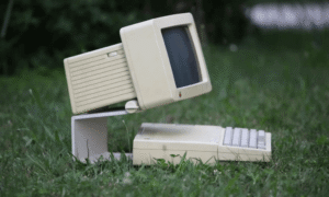 The Portable Computer of 1984 - Cool Timeline